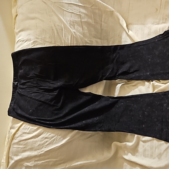 Womens pants - Picture 4 of 5